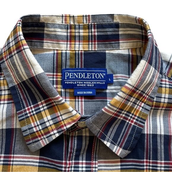 Pendleton Plaid Short Sleeve Button Up Shirt | Men's L - Picture 2 of 9